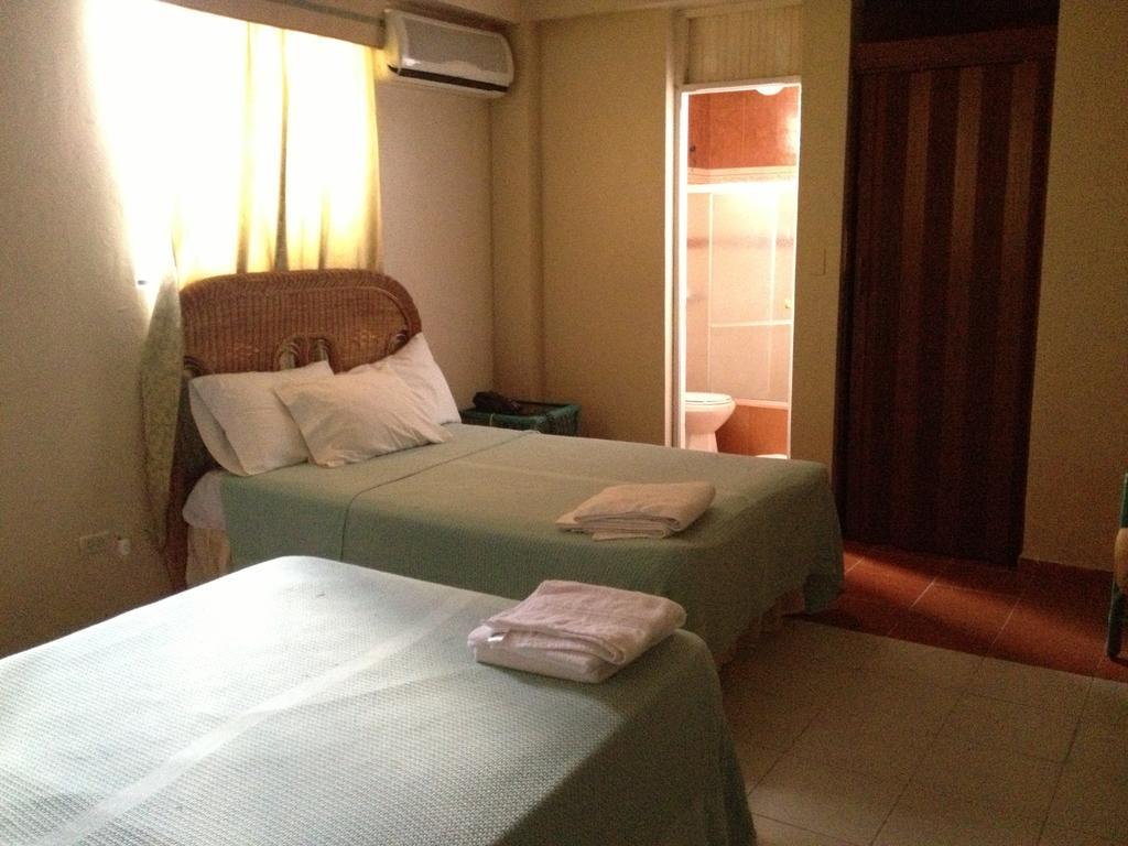 Hostal Plaza Yu سانتو دومينجو المظهر الخارجي الصورة